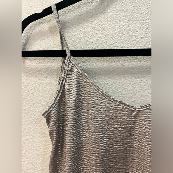 Silver top - Picture 2 of 3